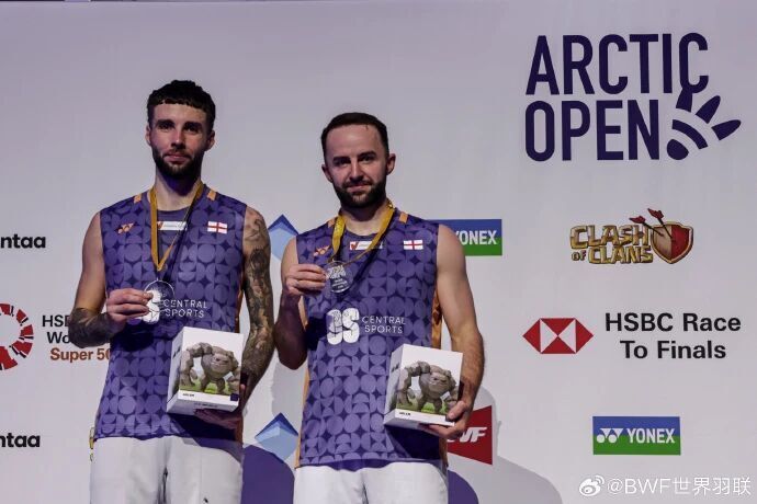 演中国内战, 在谢定峰, 是全程压制