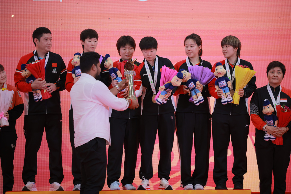 展现了对她, MaFo, 目前以 展现了对她, MaFo, 目前以