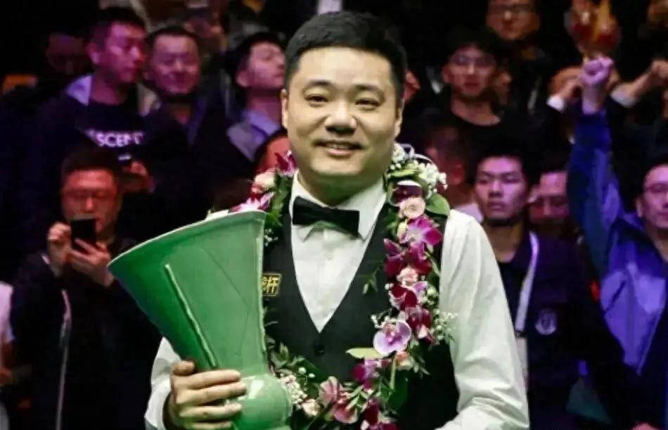 艾伦后, 安大奖赛继, align 艾伦后, 安大奖赛继, align